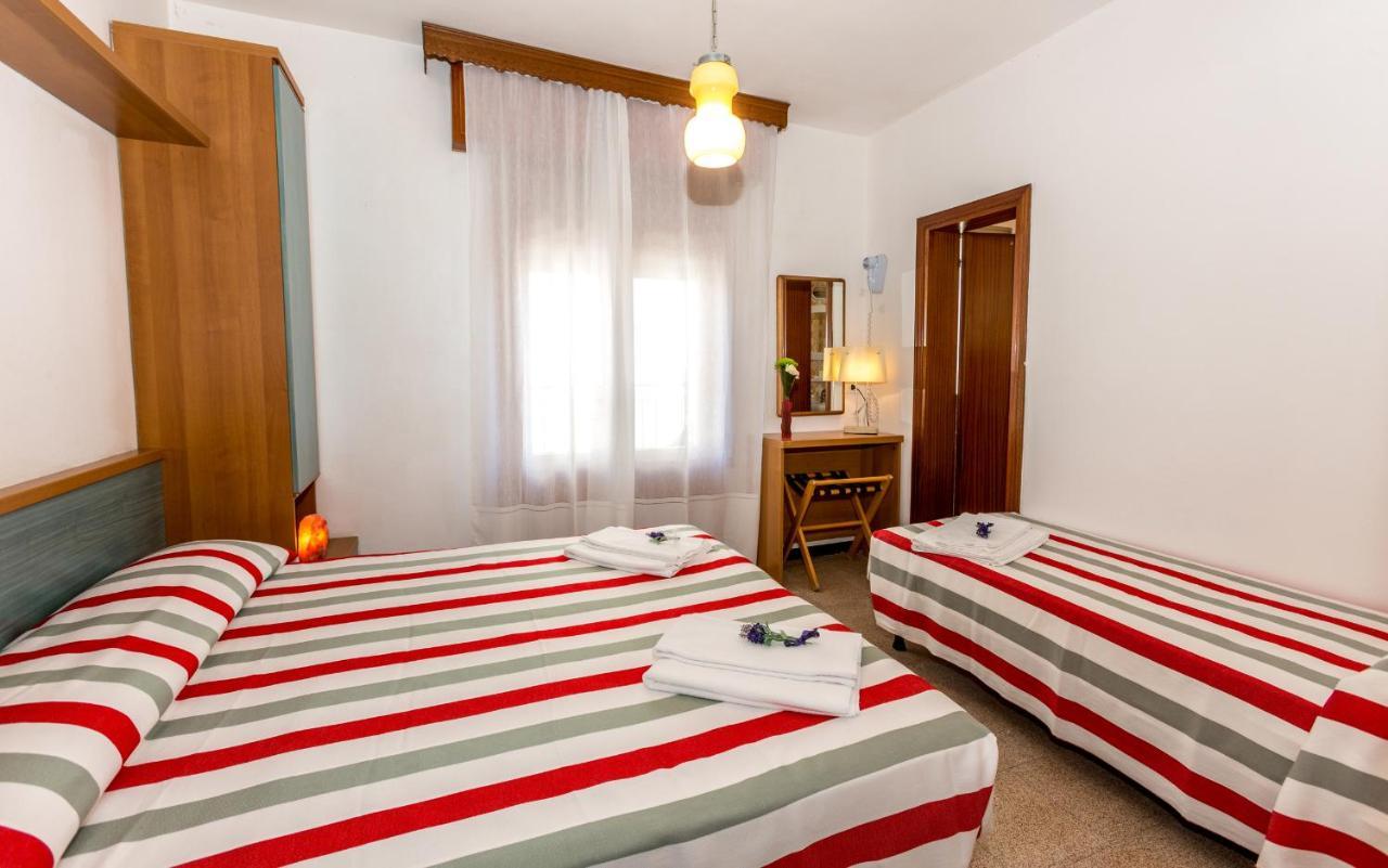 Hotel Saturno ليدو دي يسولو المظهر الخارجي الصورة